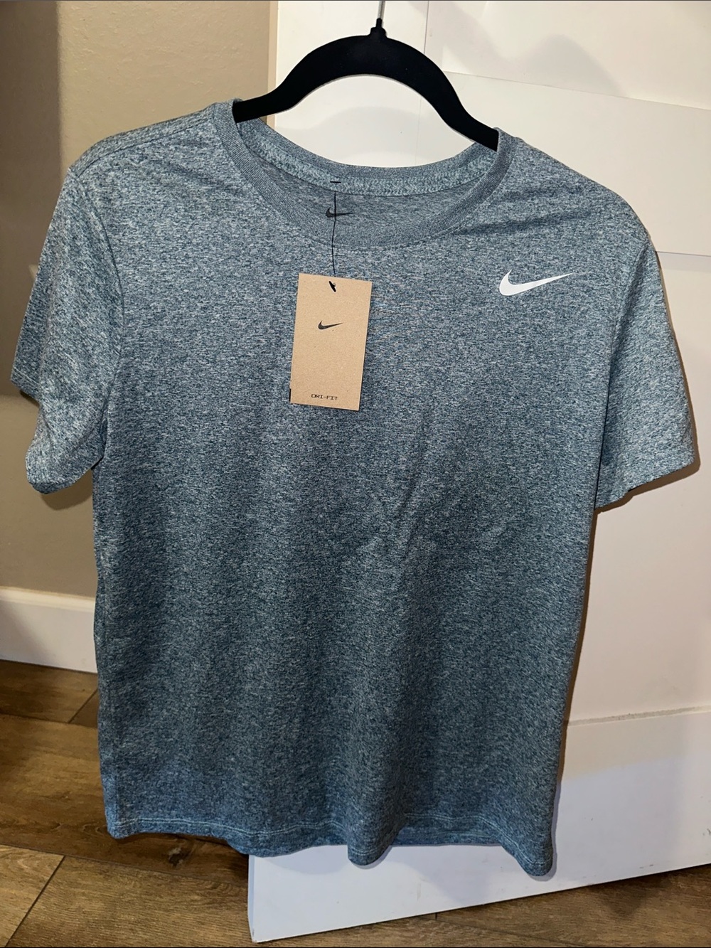 Nike Heather Gray Short Sleeve Women's Athletic Tee